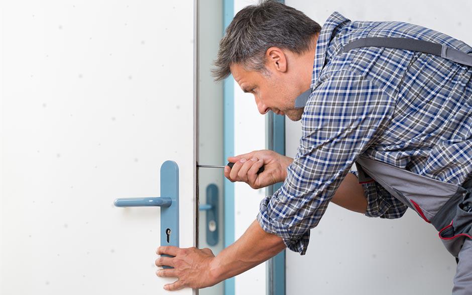 ouvrir une porte fermée à clé Cergy