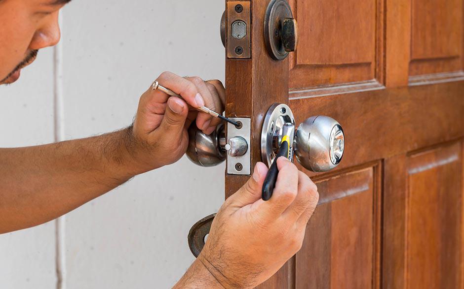 ouvrir une porte fermée à clé Cergy